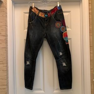 Desigual Designer Jeans with lots of style and color.- front side zipper- button